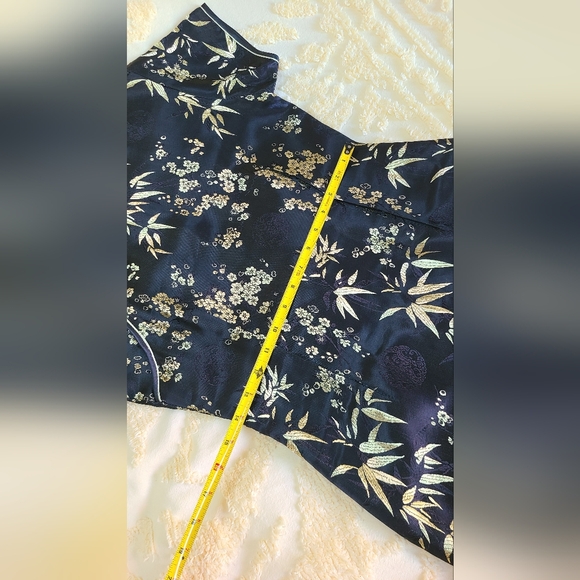 Traditional Chinese Cheongsam Full Length Black And Gold Size S - Picture 10 of 17